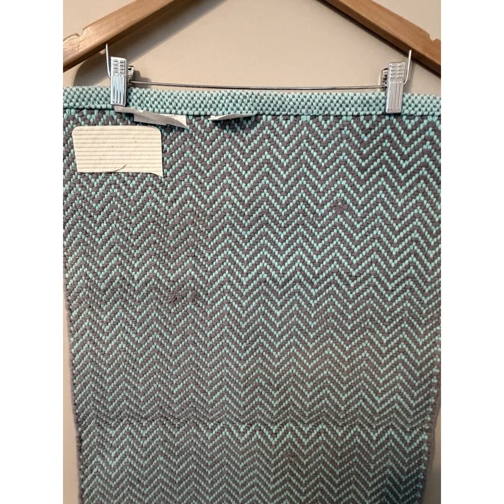 Room Essentials Blue Chevron Pattern Woven Accent Rug White 32.5x19in